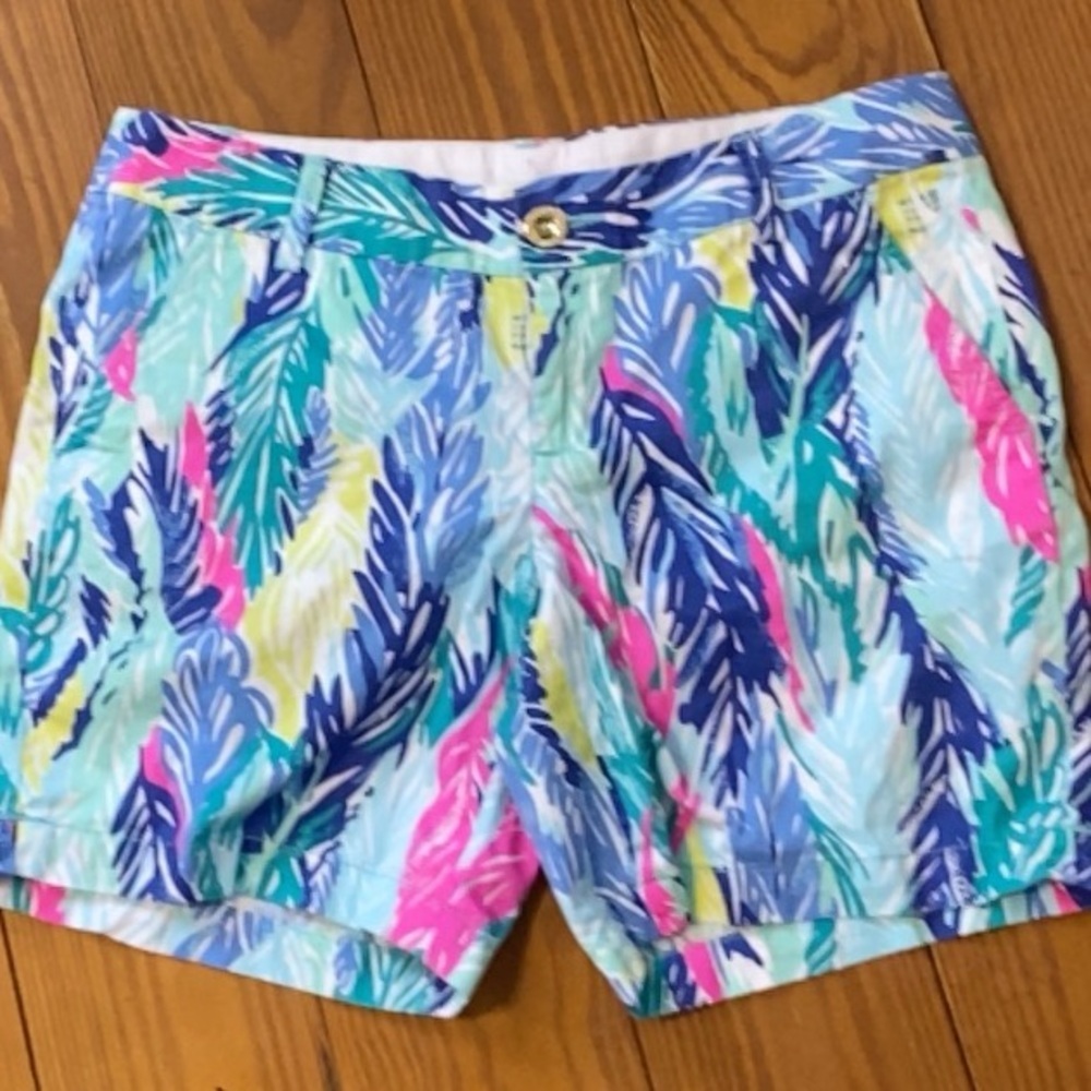 Lilly Pulitzer The Jayne Short in the "Light as a Feather" print Cotton Size 6